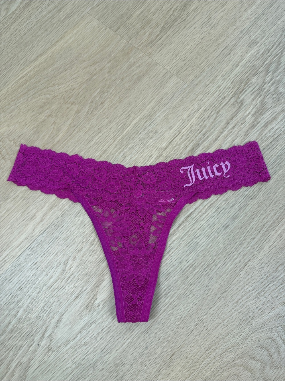 Juicy Couture Lace Thong Panty L